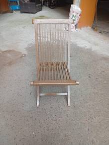 Kayu Folding Chair