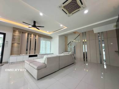 Semi-Detached House For Sale in Ambang Botanic,SGR