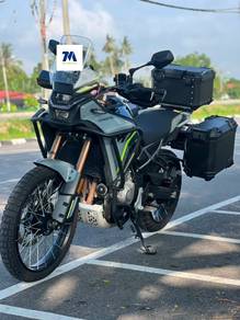 CFMOTO 450MT