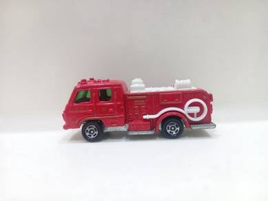 Tomica No. 110 Nissan Diesel Pump Fire Engine