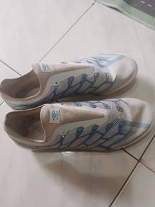 kasut Bola 
