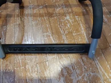 Door Pull up bar 