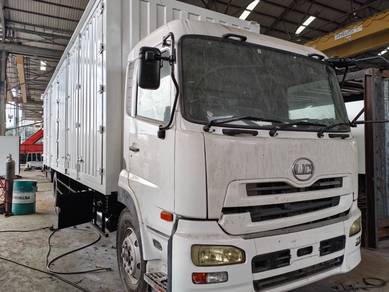 2026 Nissan UD Trucks CD2 Corrugated Box 19,000kg