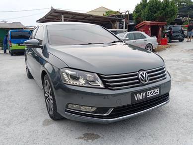Volkswagen Passat TSI (CKD) in Old Klang Road, KUL