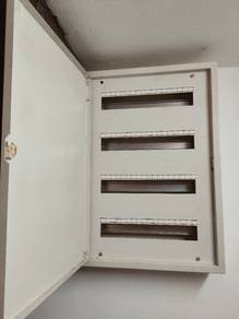 Metal Clad Db Box Hager 4 Row