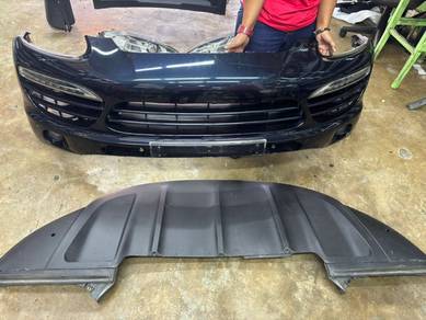 ORIGINAL* Porsche Cayenne front bumper