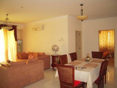 Condominium For Rent in Miami Green