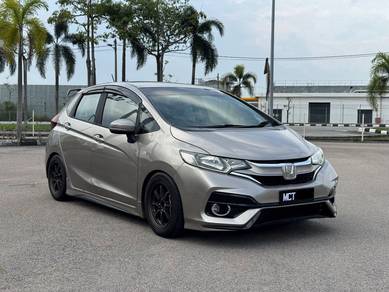 Honda Jazz E in Batu Berendam, MLK