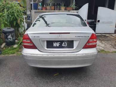 Mercedes Benz C200 C200 KOMPRESSOR in Ampang, SGR