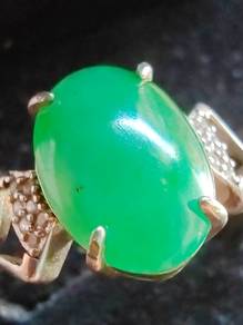 Giok Jadeite Jed Hijau Ais Burma Asli Gred A