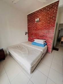Room in Sentul, KUL