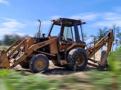 Backhoe 580E FOR SALE