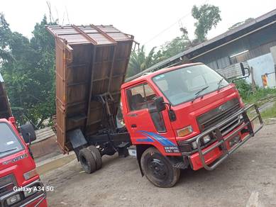 daihatsu v116 tipper hicom isuzu hino fuso mitsubi