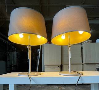 YE77E Lampu Meja Pull Up Table Lamp Soft Lighting