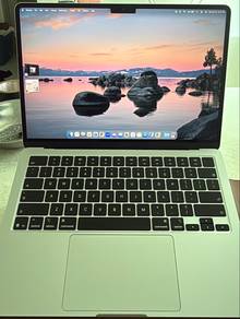 Like Brand New Apple Macbook Air 13" M5 16GB / 512