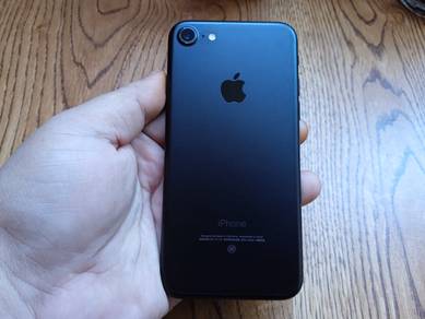 iPhone 7 (128GB)