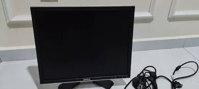 19 inch monitor large Dell computer
