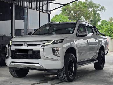 Mitsubishi Triton VGT A/T PREMIUM in Cheras, SGR