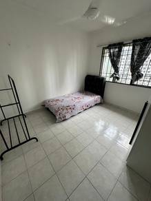 Room in Damansara, KUL