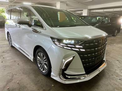 Toyota Alphard Z in Damansara Perdana, SGR