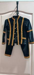 Traditional clothing 
