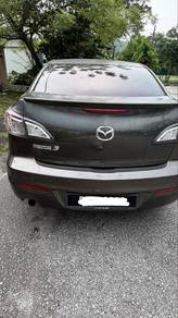 Mazda 3 in Bandar Kinrara, SGR