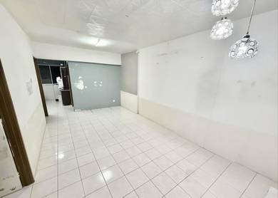 Apartment For Rent in Desa Indah