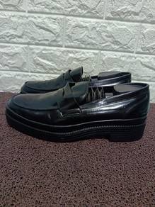 Uk6 PRADA Milano Platform Loafers