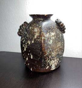 ceramic vase