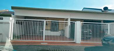 Terraced House For Rent in Pedas,NSN