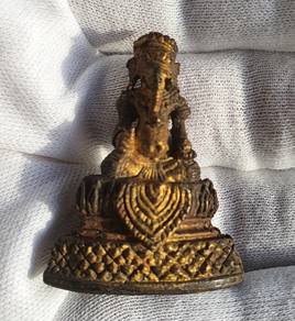 Ganesha statue, made of bronze alloy, Ayutthaya pe