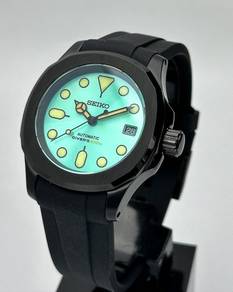 Custom Seiko Mod 40mm Mint Green Black Nautilus