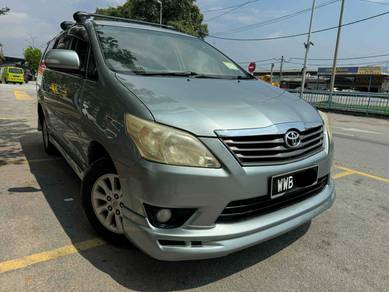 2011 Toyota Innova G