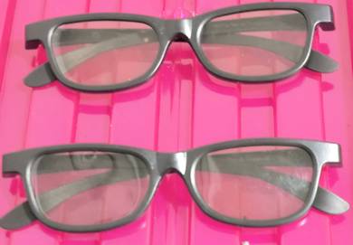 POLARIZED 3D GLASSEs - (2 PCS)