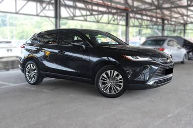 Toyota Harrier Z in Puchong, KUL