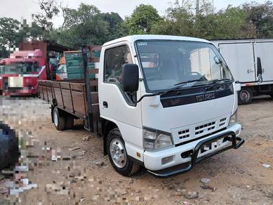 Isuzu NPR66