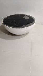 Round coffee table