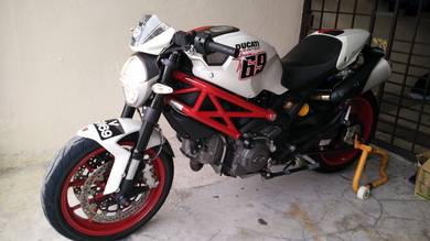 Ducati Monster 796