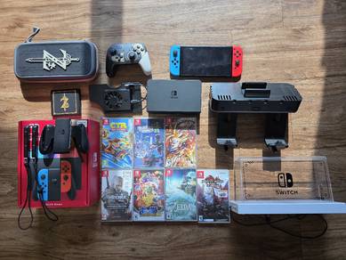 Nintendo Switch OLED [bundled]