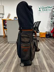 PGM golf bag with wheel