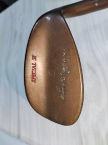 Ben Hogan sand iron
