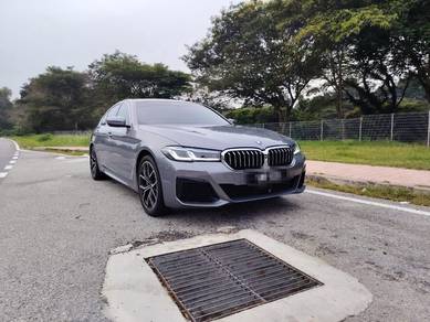 BMW 530i 30i M SPORT LCI in Kota Damansara, SGR