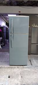 Refrigerator fridge peti ais peti sejuk Hitachi 2