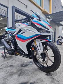 Honda CBR150R