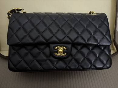 Classic Black Quilted Chain Shoulder Bag