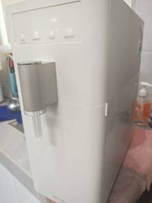 used Water Dispenser with Done Service & Tested 