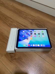 Apple Ipad Air 5th Generation 64GB M1 with Pencil