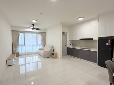 Service Residence For Rent in Emerald 9