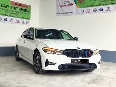 BMW 320i 20i SPORT in Sungai Besi, KUL