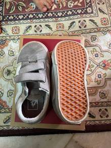 kasut vans budak